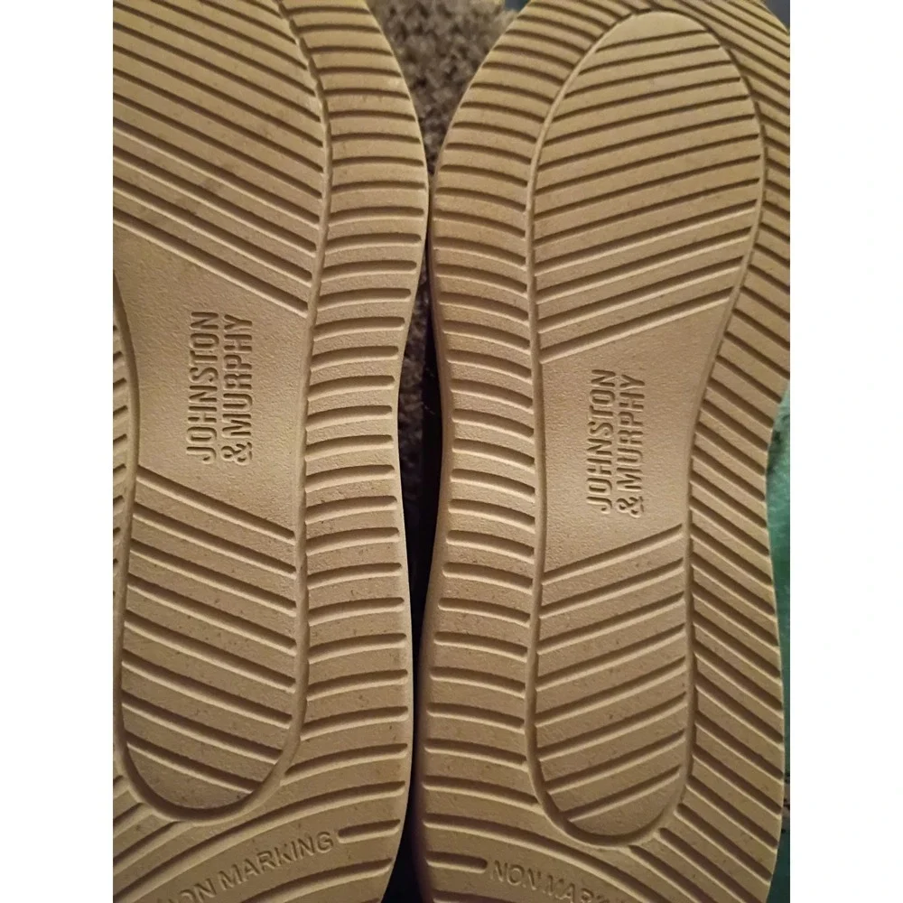 Good Used Condition Boys  Johnson And Murphy Size 2M Oxford Shoes